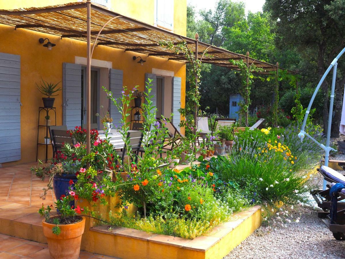 Le Massounet Acomodação com café da manhã Besse-sur-Issole Exterior foto